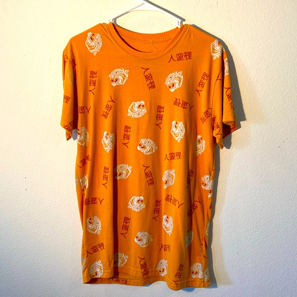 Limited edition, fresh laundry dragon T-shirt